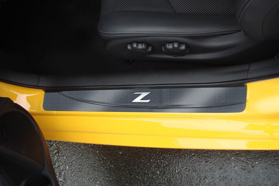  Nissan 370Z Roadster N Plus by Cobra Technology 2010 года  (фото 2 из 3)